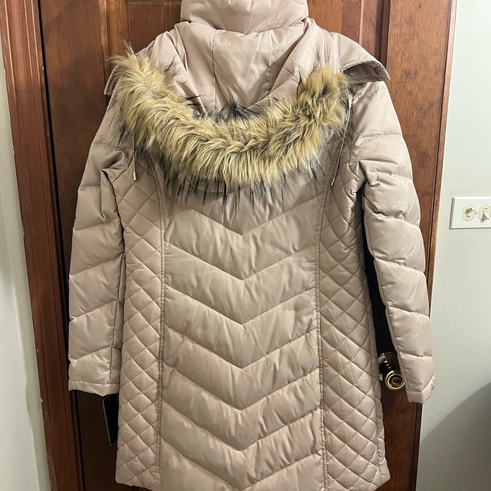 New with tags neutral puffer coat